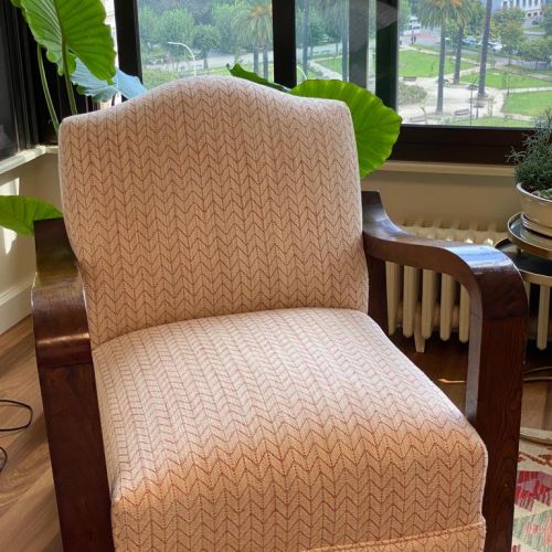 Butaca tapizada sepia