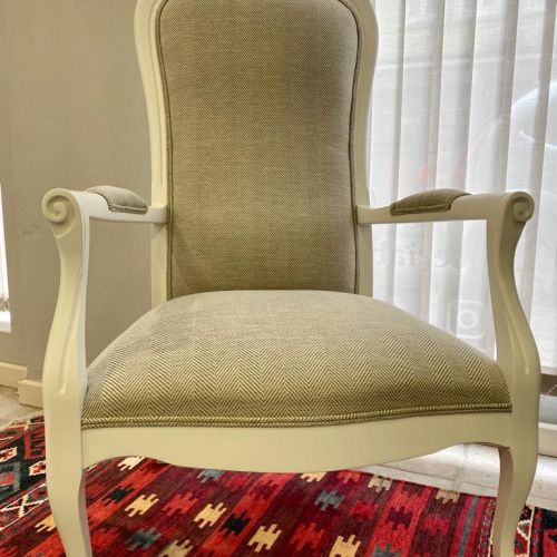 Silla clásica tapizada